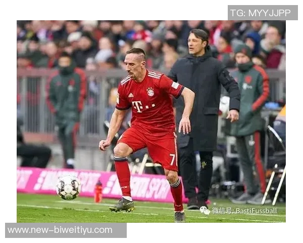 小猪赞格纳布里如穆勒般出色能控球化解对方防守 小猪赞格纳布里如穆勒般出色能控球化解对方防守