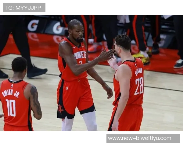 杜兰特谈大个阵容优势上赛季表现令人满意 杜兰特谈大个阵容优势上赛季表现令人满意