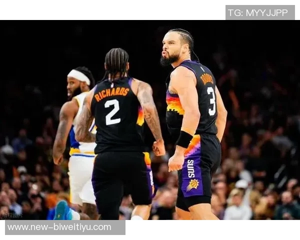 布克赞狄龙拼搏精神感染全队展现出极高的品性与刻苦态度