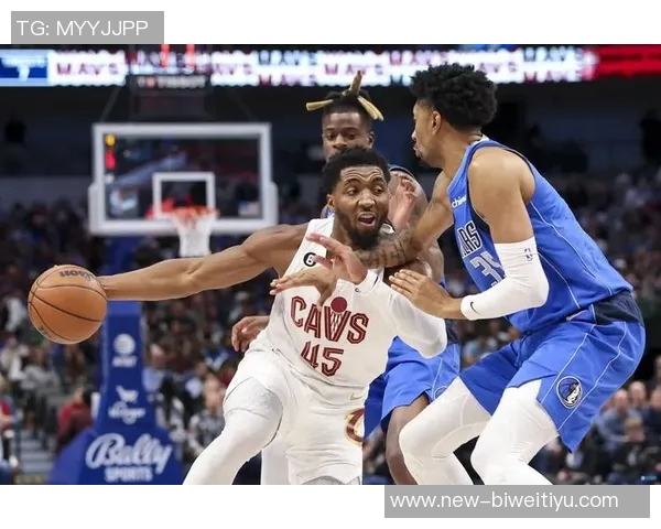 米切尔半场表现抢眼16分钟内高效贡献12分3板1助1断1帽