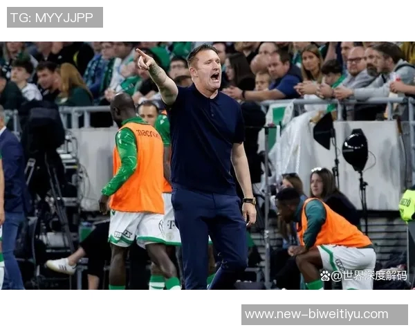 匈牙利费伦茨瓦罗斯足球俱乐部宣布与主帅罗比基恩续约成功 匈牙利费伦茨瓦罗斯足球俱乐部宣布与主帅罗比基恩续约成功